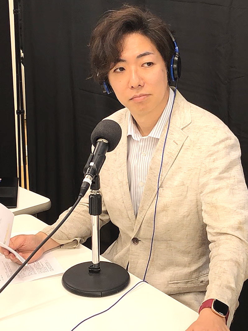 弁理士　奥村光平